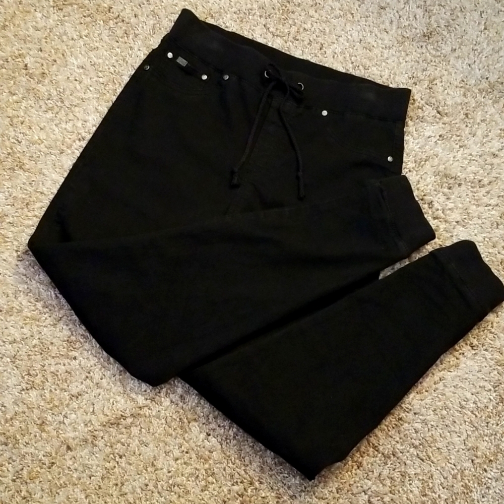 DG2 Jogger Style Jeans Black